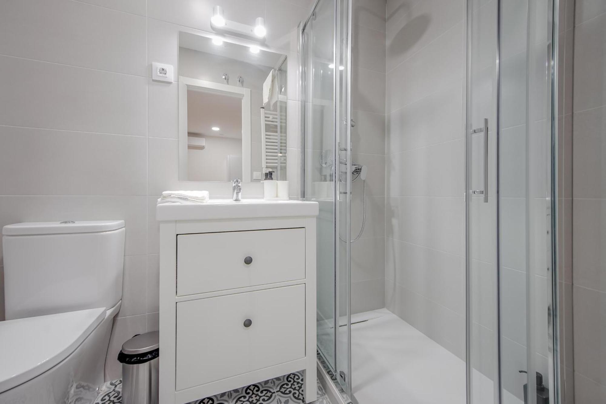 Cozy&New Apartment Para 6Pax En La Plaza De Tirso - Madrid E1 Экстерьер фото
