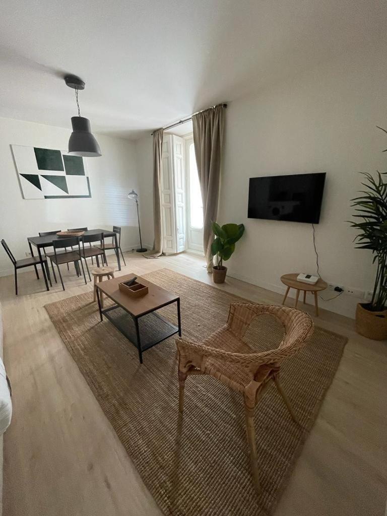 Cozy&New Apartment Para 6Pax En La Plaza De Tirso - Madrid E1 Экстерьер фото